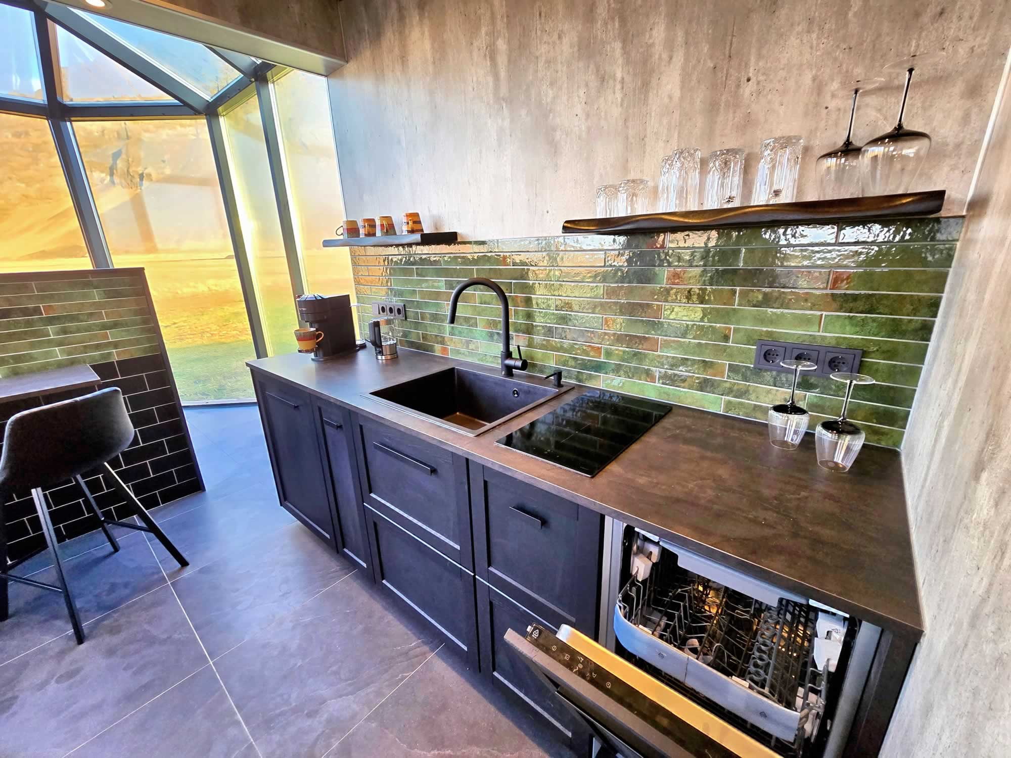 aurora-cabin-2025121317571812