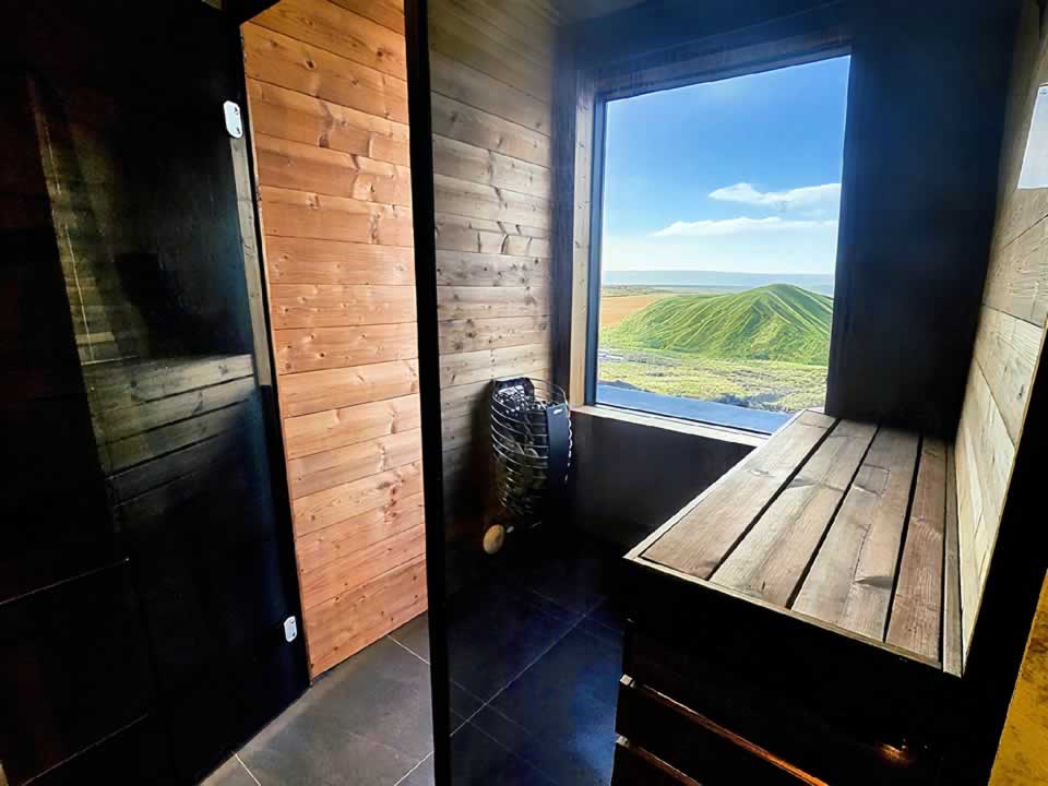 aurora-cabin-2025121319144432