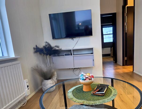 {"data":{"source_platform":"mobile_2","pictureId":"f390106a741b469dbf0151085444b6ea","appversion":"8.4.0","stickerId":"","filterId":"","infoStickerId":"","imageEffectId":"","playId":"","activityName":"","os":"android","product":"retouch","originAppId":"7356","exportType":"","editType":"","alias":"","enterFrom":"enter_launch","capability_key":["edit"],"capability_extra_v2":{"edit":[{"panel":"composition"}]},"effect_type":"tool","effect_id":"edit"},"source_type":"hypic","tiktok_developers_3p_anchor_params":"{"client_key":"awgvo7gzpeas2ho6","template_id":"","filter_id":[],"capability_key":["edit"],"capability_extra_v2":{"edit":[{"panel":"composition"}]}}"}