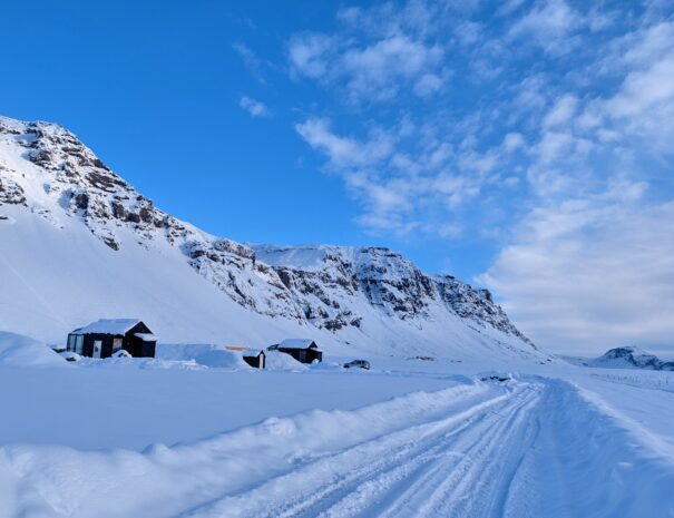 Winter wonderland in Eyjafjöll road to Skógafoss
